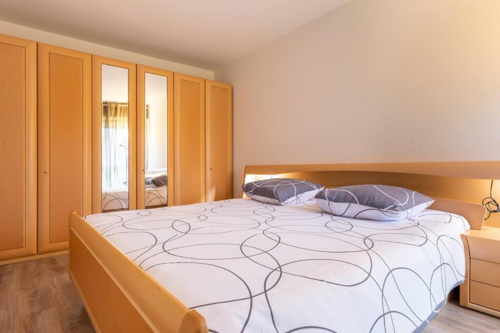 Superbe appartement spacieux avec parking gratuit Illzach Extérieur photo