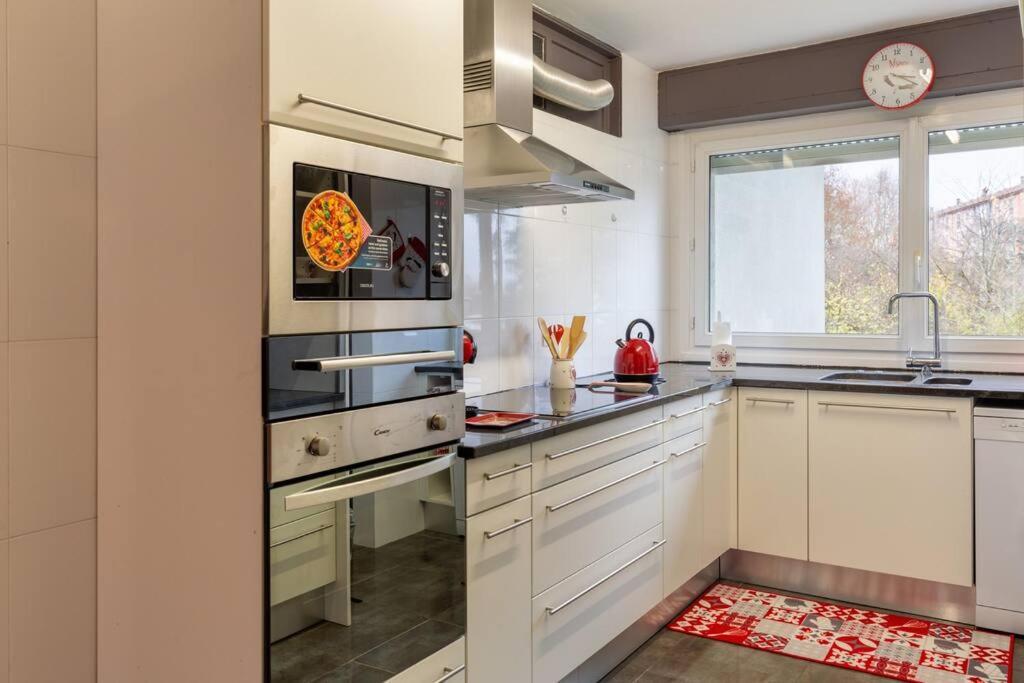Superbe appartement spacieux avec parking gratuit Illzach Extérieur photo